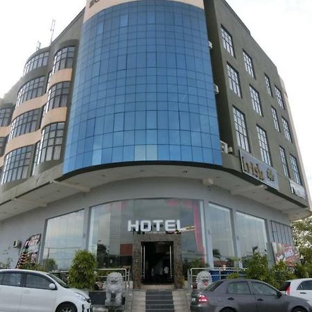 Paragon City Hotel Ипох Екстериор снимка