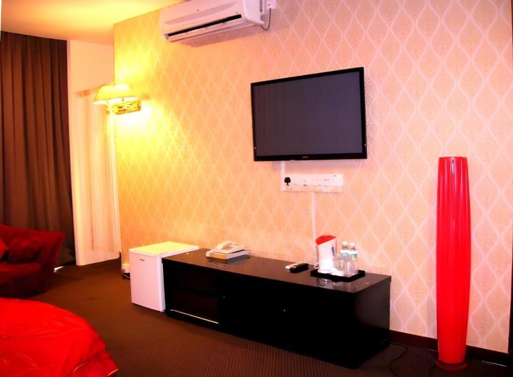 Paragon City Hotel Ипох Екстериор снимка